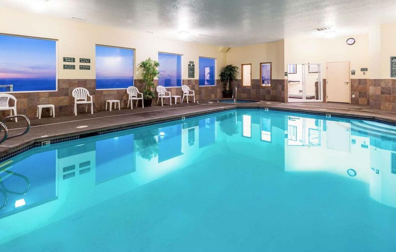 Hotel Elizabeth Oceanfront Suites, Ascend Collection Newport