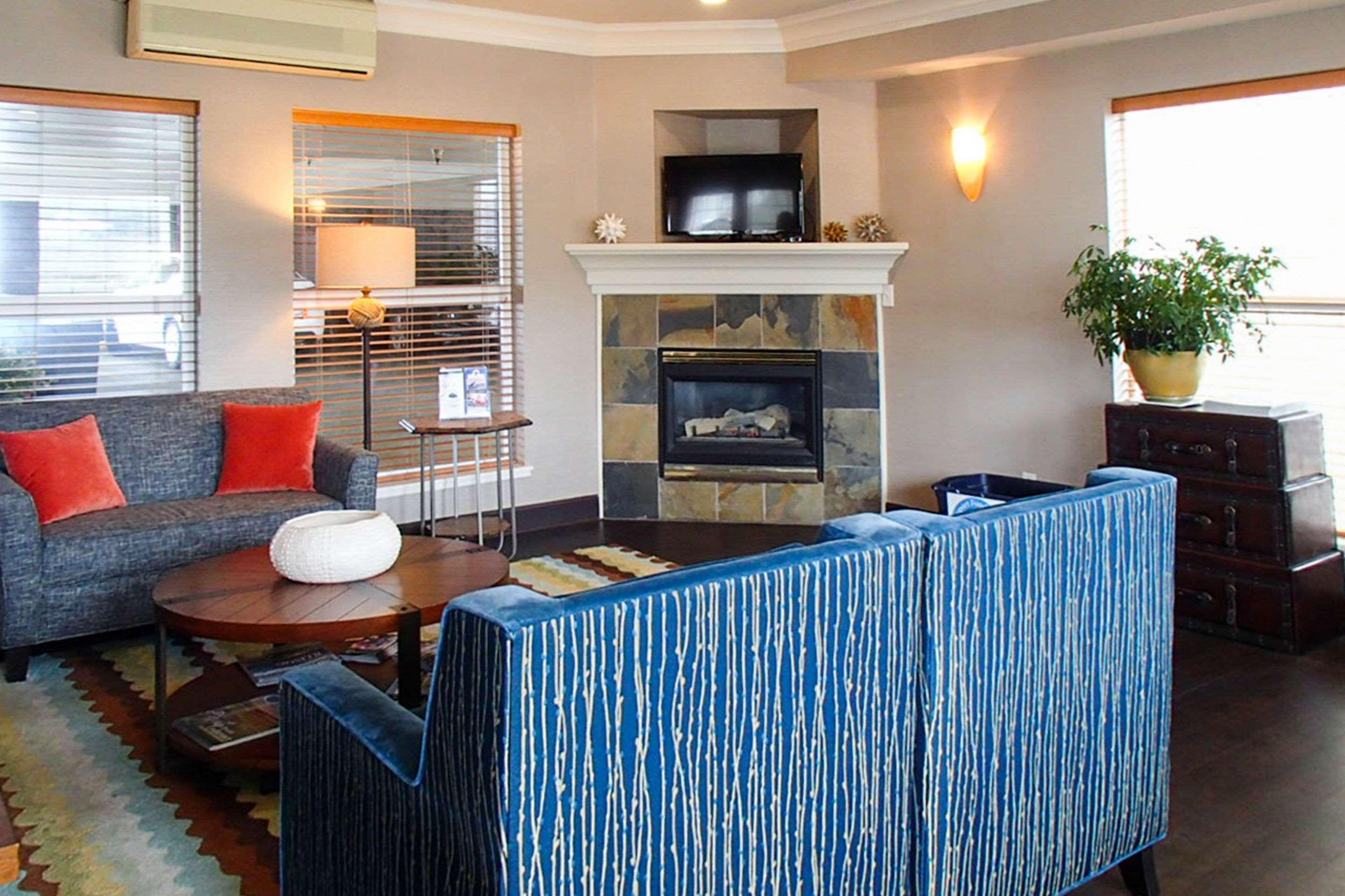 Elizabeth Oceanfront Suites, Ascend Collection 3*