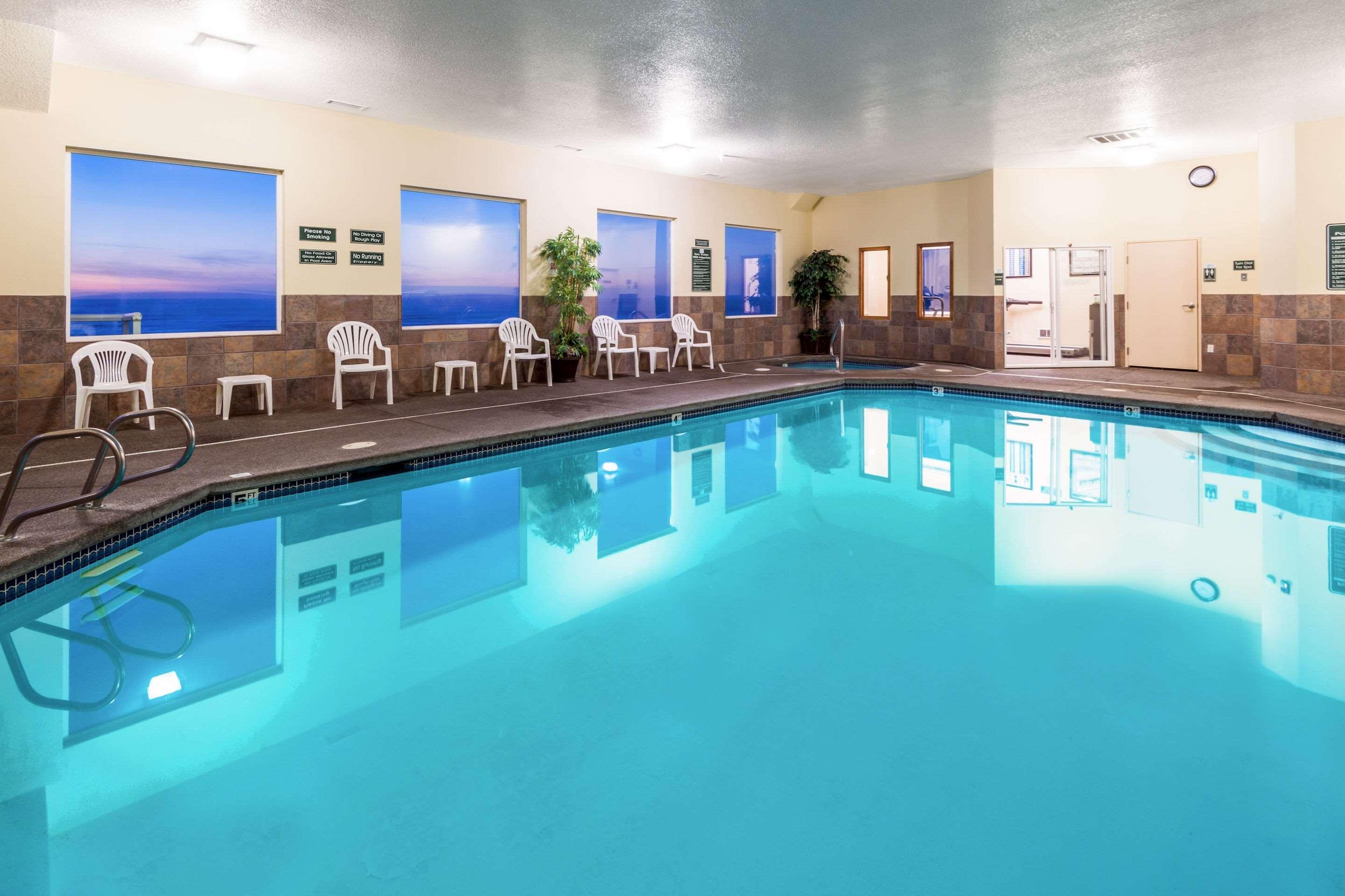 Elizabeth Oceanfront Suites, Ascend Collection Hotel Newport