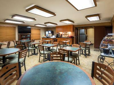 Elizabeth Oceanfront Suites, Ascend Collection 3*