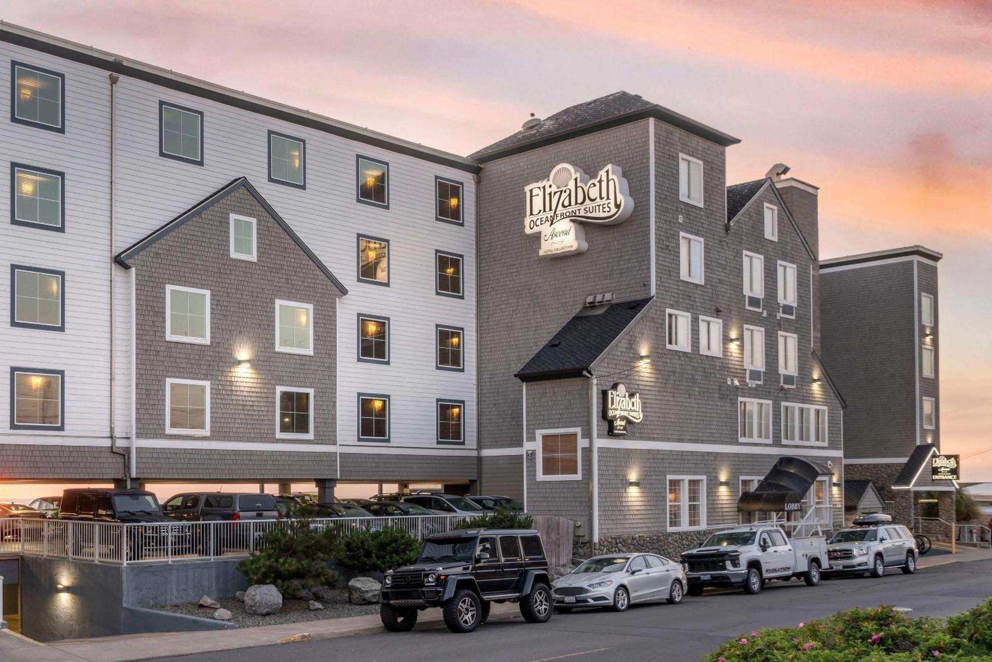 Elizabeth Oceanfront Suites, Ascend Collection Hotel 3*