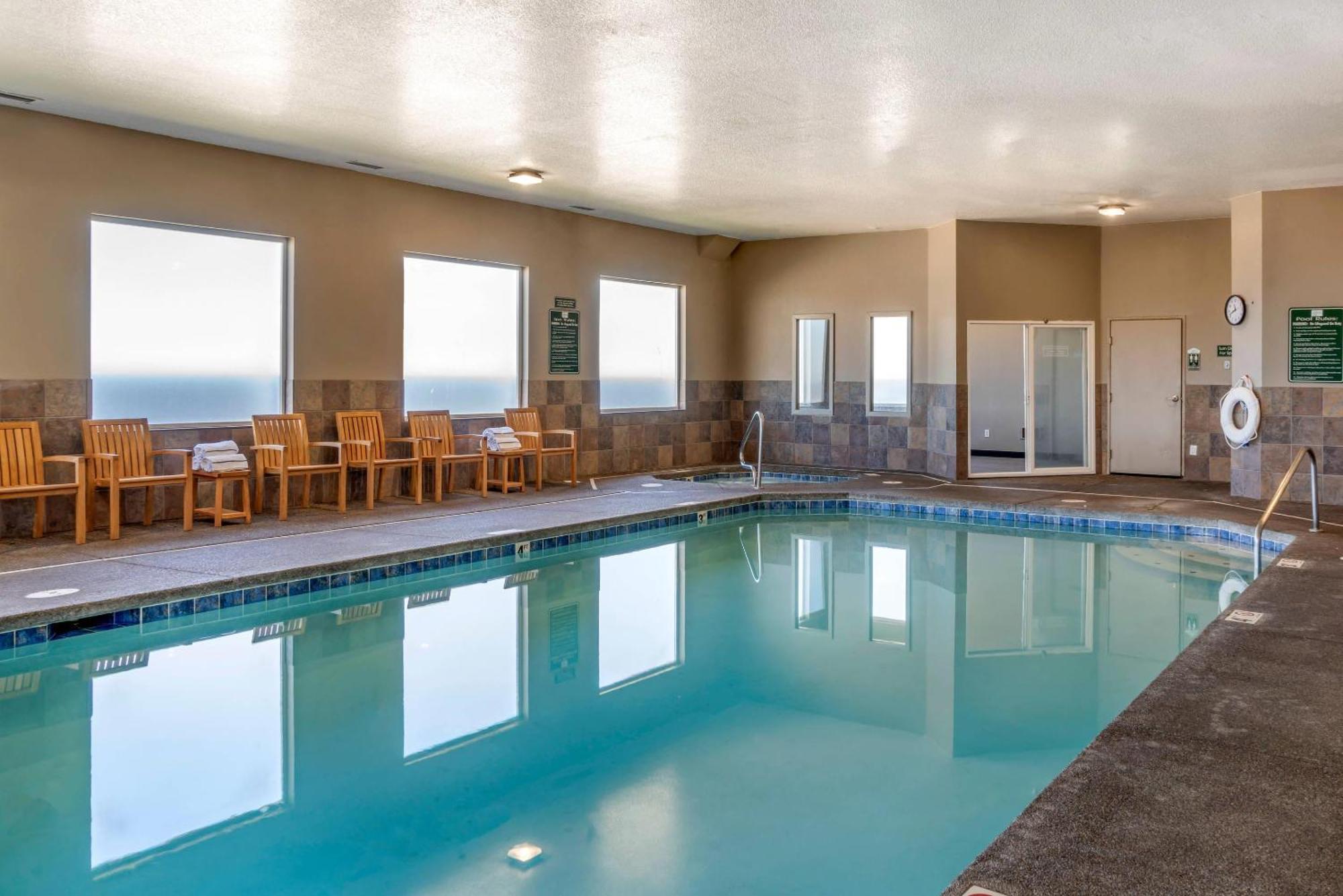 Hotel Elizabeth Oceanfront Suites, Ascend Collection